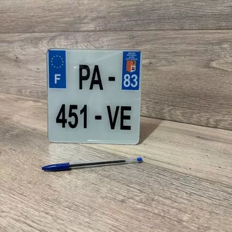 Plaque Moto PVC Blanche 16.5x16.5cm (Vespa)